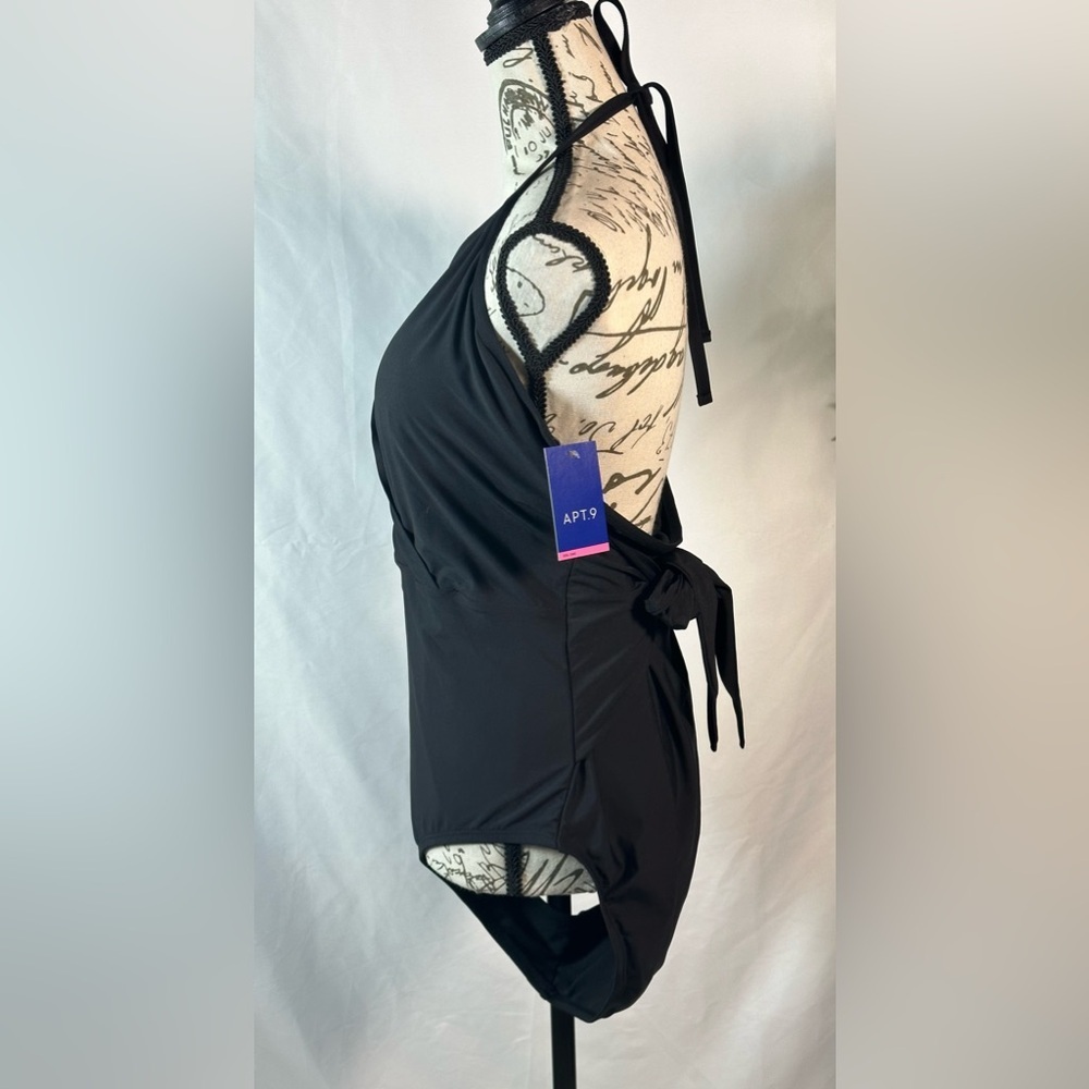 Apt. 9 Women's Black One Piece Swimsuit 🌴☀️ - Picture 3 of 11